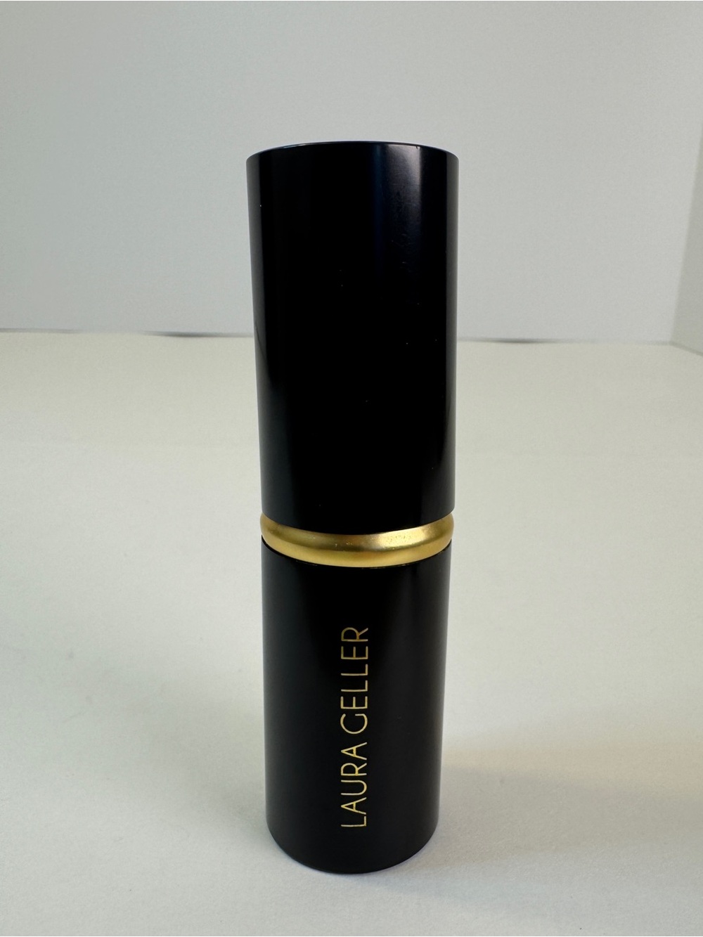Laura Geller Retractable Kabuki Brush
